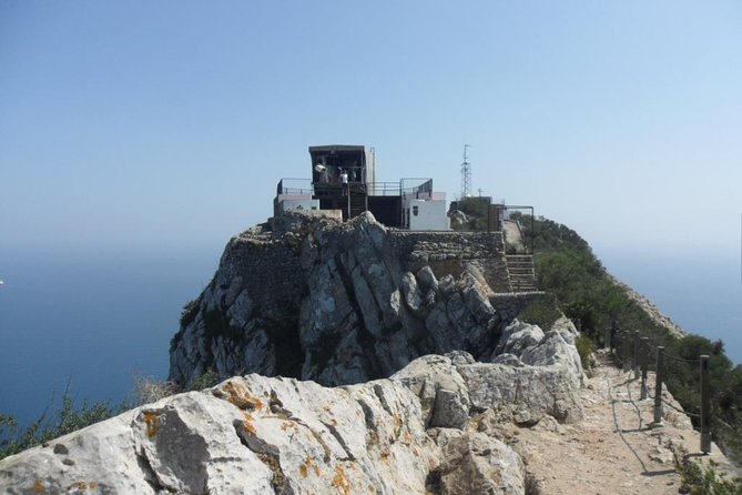 Upper Rock Walking Tour - How Stephen keeps the tour friendly even when it is tough