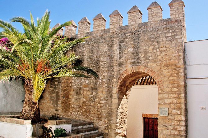 Vejer de la Frontera & Bolonia Beach Private Tour from Cadiz - Vejer de la Frontera: Arabic heritage in a walkable white village