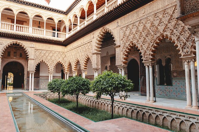 VIP Guided Seville Alcazar Pre-Opening, Cathedral & Old Town - Why the 8:30am Alcázar start is the whole point