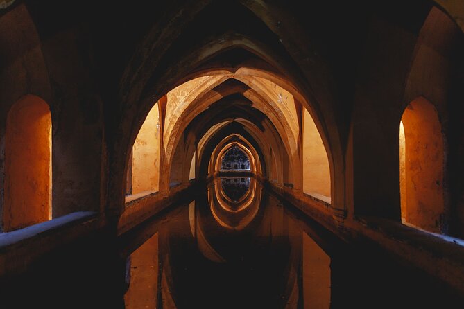 VIP Guided Seville Alcazar Pre-Opening, Cathedral & Old Town - Seville Cathedral: inside access, Columbus, and the Gothic scale