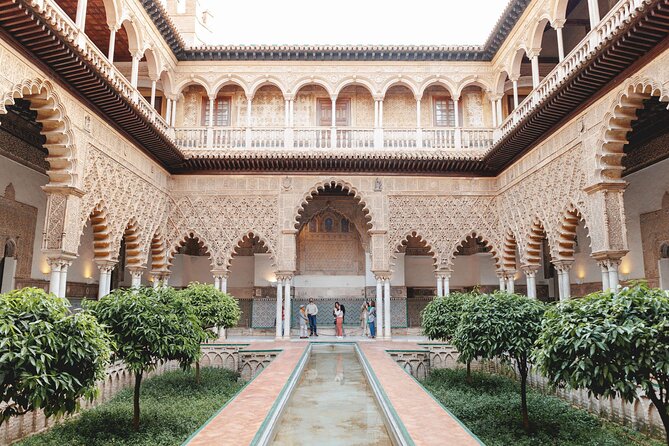 VIP Guided Seville Alcazar Pre-Opening, Cathedral & Old Town - Who this tour is best for (and who may feel rushed)