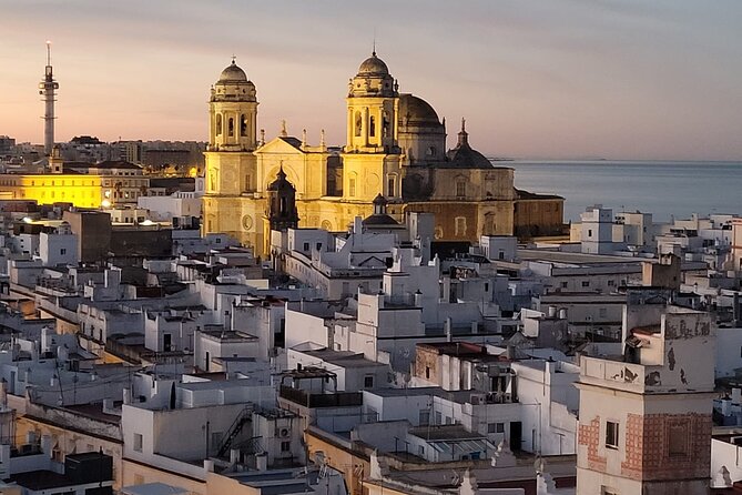 Visit Cádiz as if You Lived There - Starting at Plaza de San Juan de Dios and getting the town’s tone