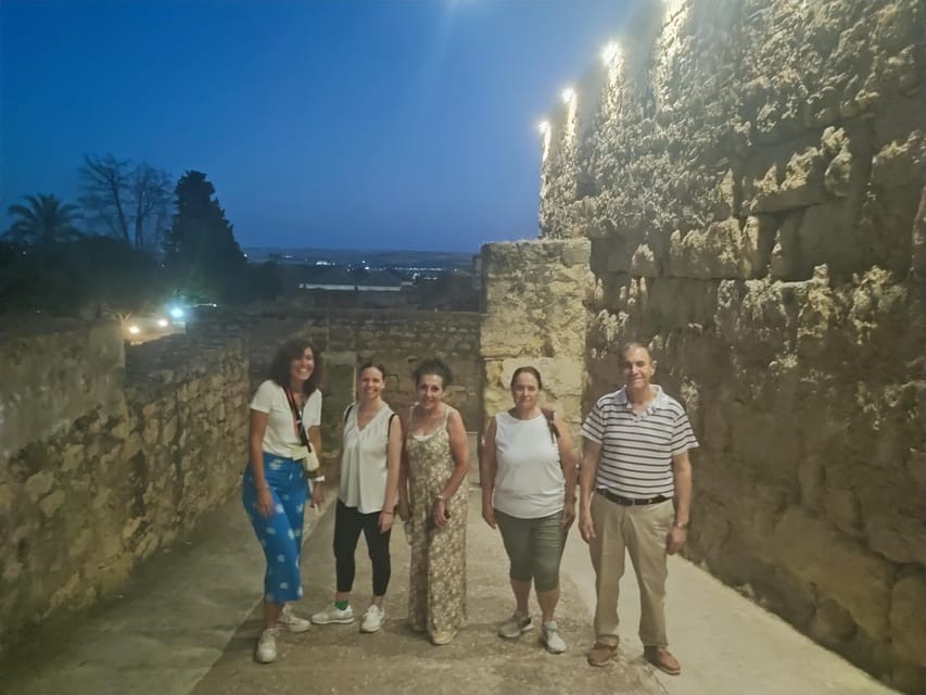 Visita nocturna a Medina Azahara - Getting there from Córdoba: shuttle, taxi, and the 700-meter walk