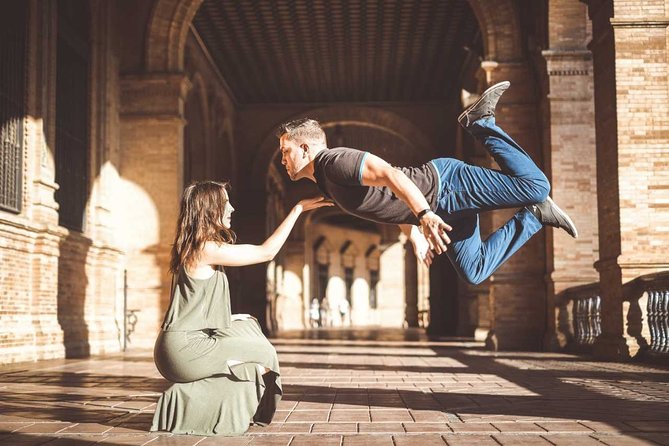 Your Photo Story in Seville - Plaza de España: where your photos suddenly look bigger